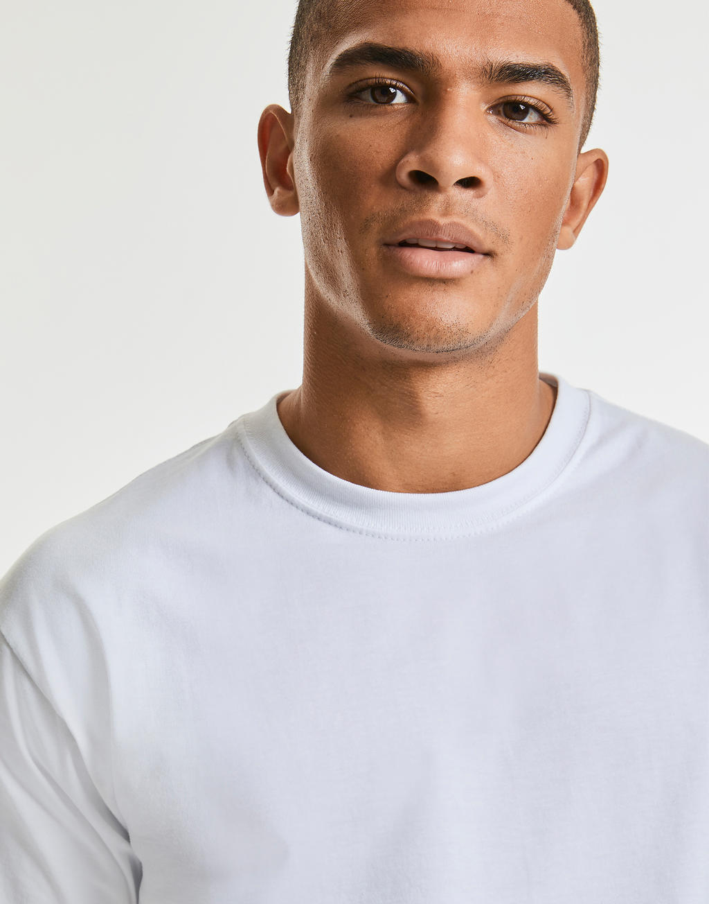  Classic Heavyweight T-Shirt in Farbe White
