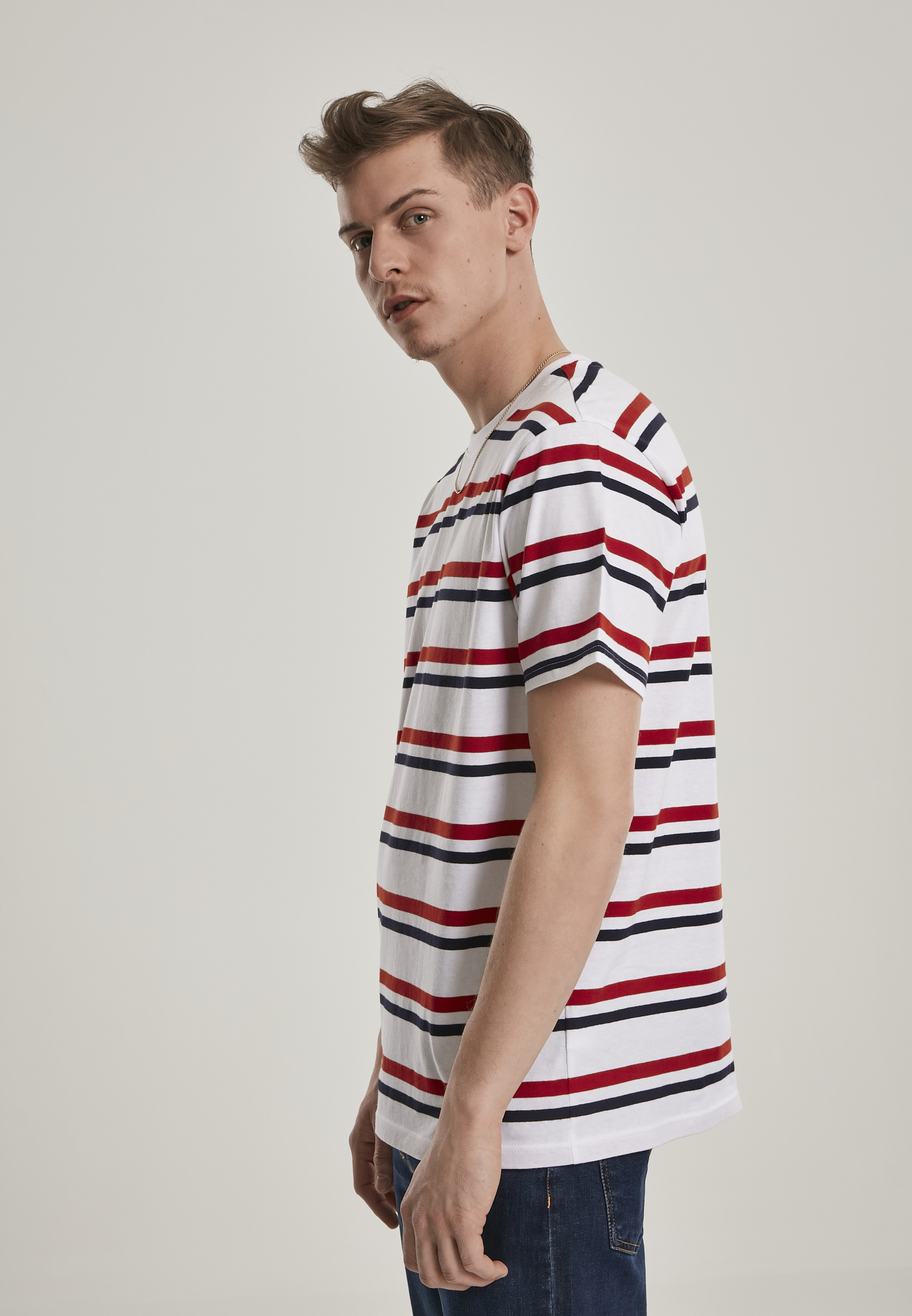 T-Shirts Yarn Dyed Skate Stripe Tee in Farbe white/red/midnightnavy