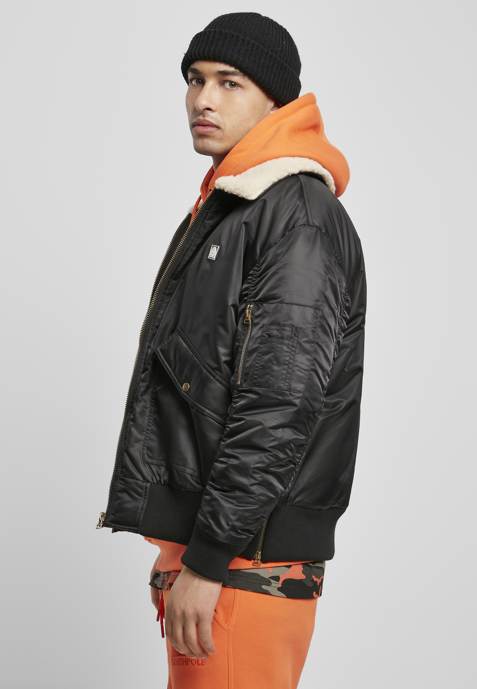 Saisonware Southpole Bomber Jacket in Farbe black