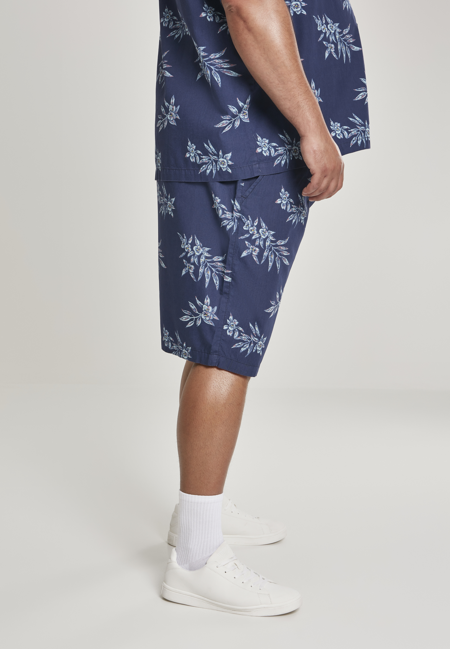 Plus Size Pattern Resort Shorts in Farbe subtile floral