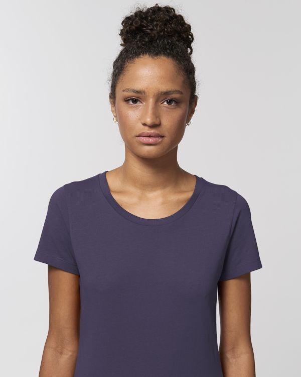 T-Shirt Stella Expresser in Farbe Plum