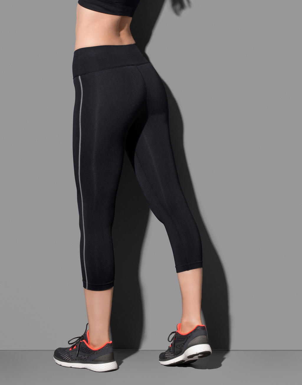  3/4 Sports Tights  in Farbe Black Opal