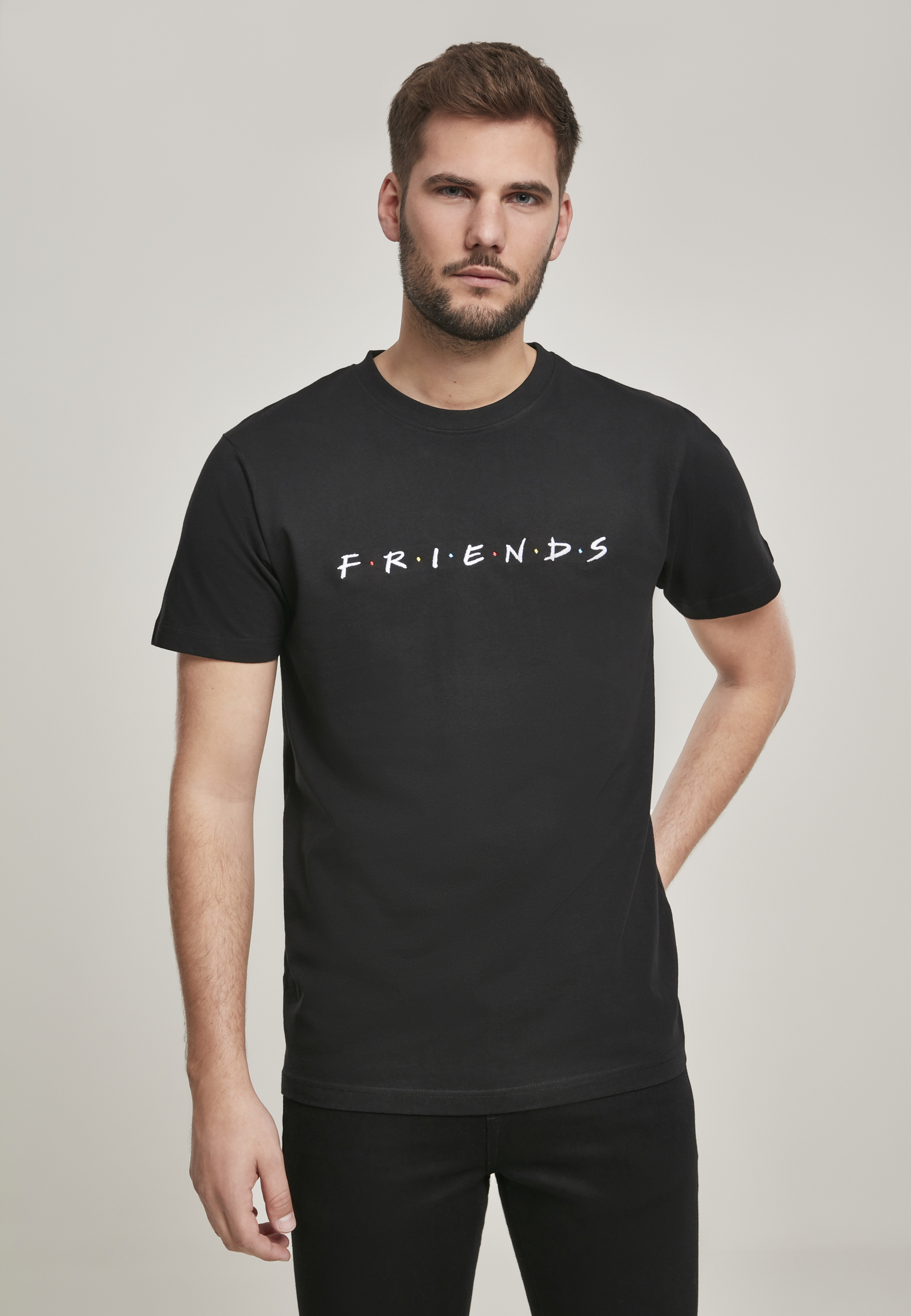 T-Shirts Friends Logo EMB Tee in Farbe black