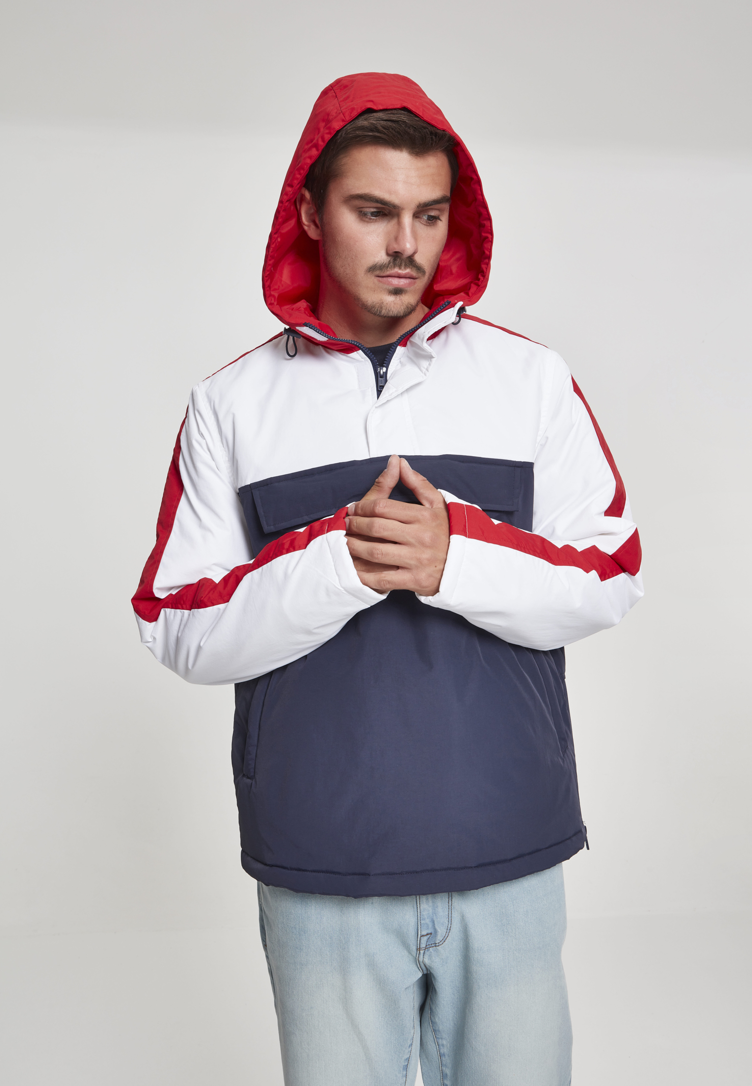 Winter Jacken 3-Tone Padded Pull Over Hooded Jacket in Farbe navy/white/fire red