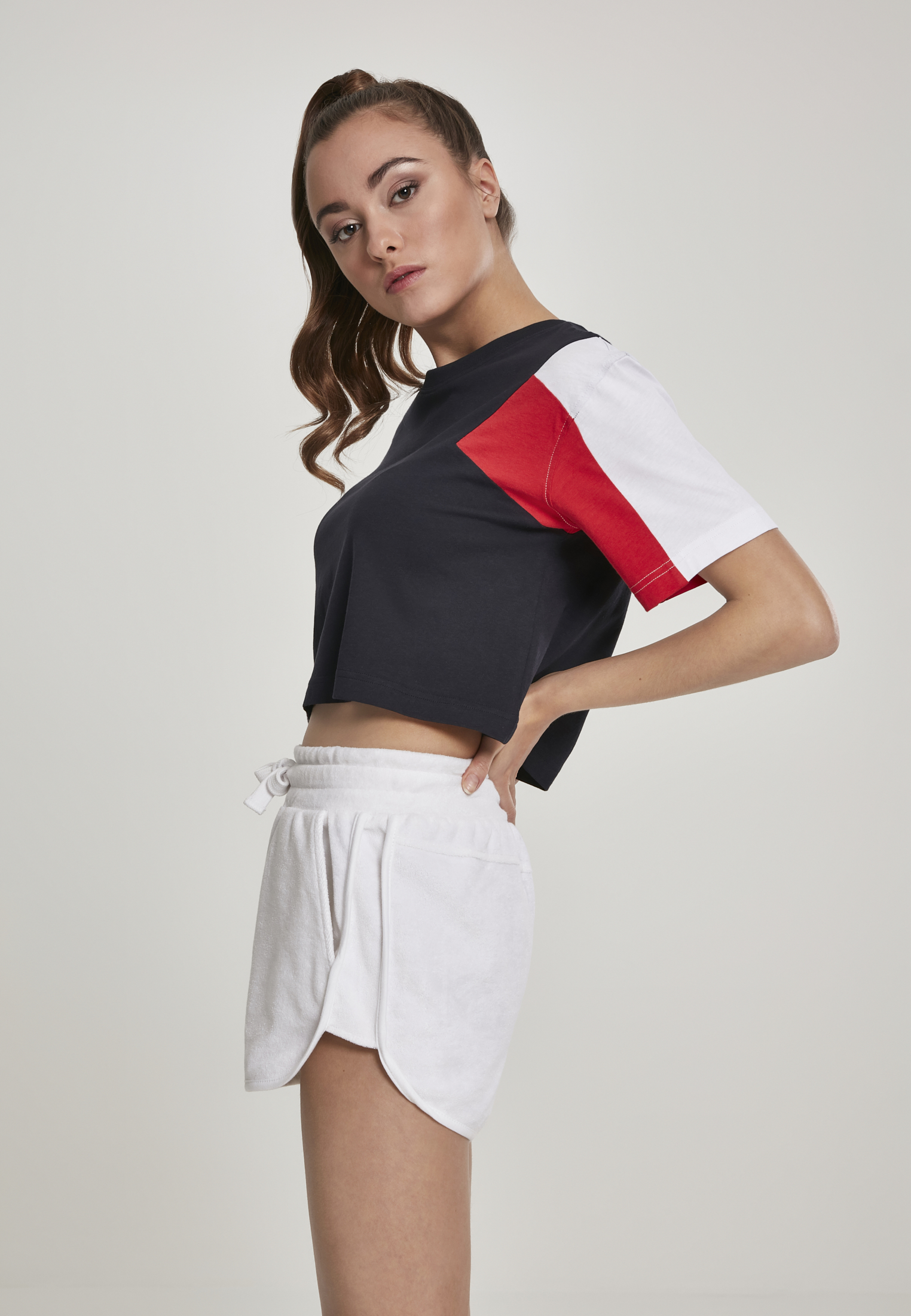 Curvy Ladies 3-Tone Short Oversize Tee in Farbe navy/white/fire red