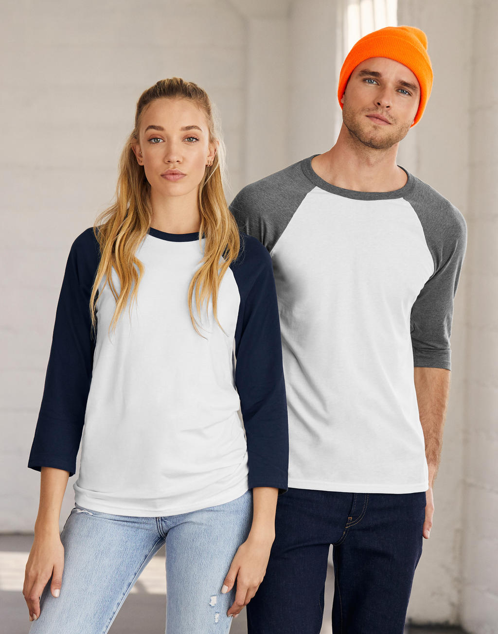  Unisex 3/4 Sleeve Baseball T-Shirt in Farbe White/Dark Grey