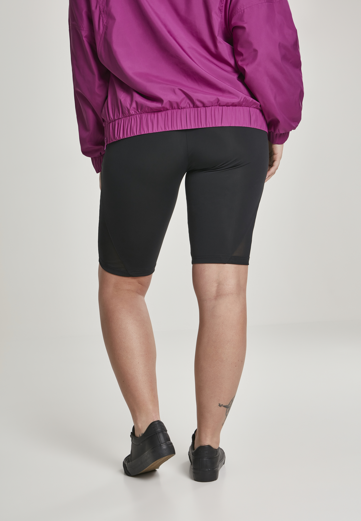 Curvy Ladies Tech Mesh Cycle Shorts in Farbe black