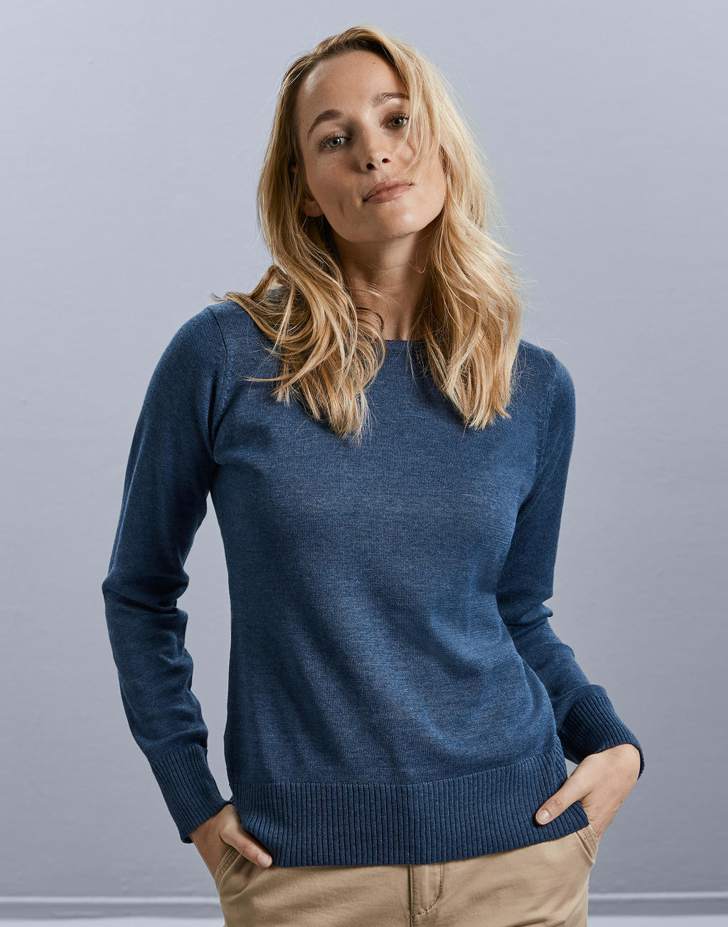  Ladies Crew Neck Knitted Pullover in Farbe Black
