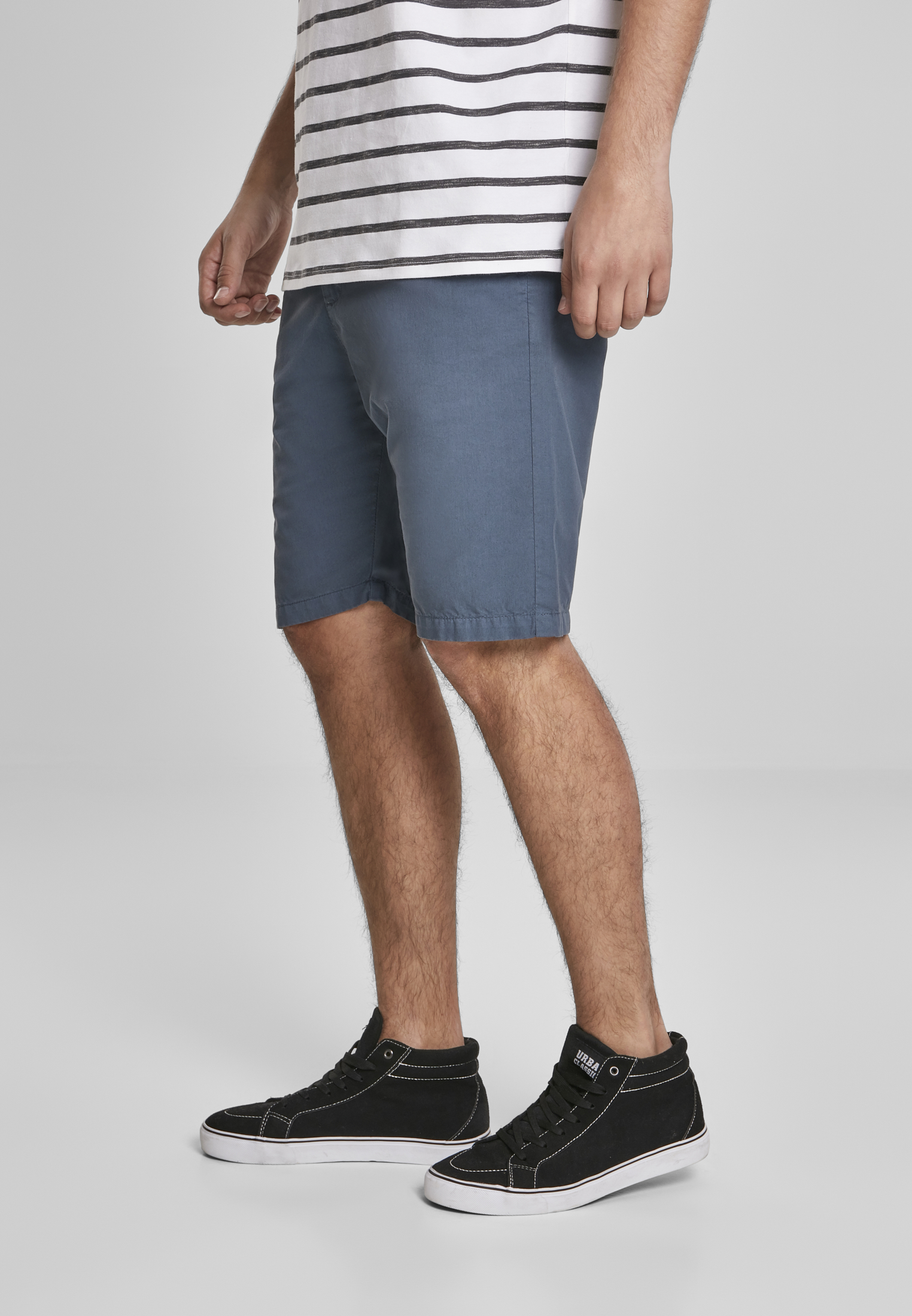 Kurze Hosen Straight Leg Chino Shorts with Belt in Farbe vintageblue