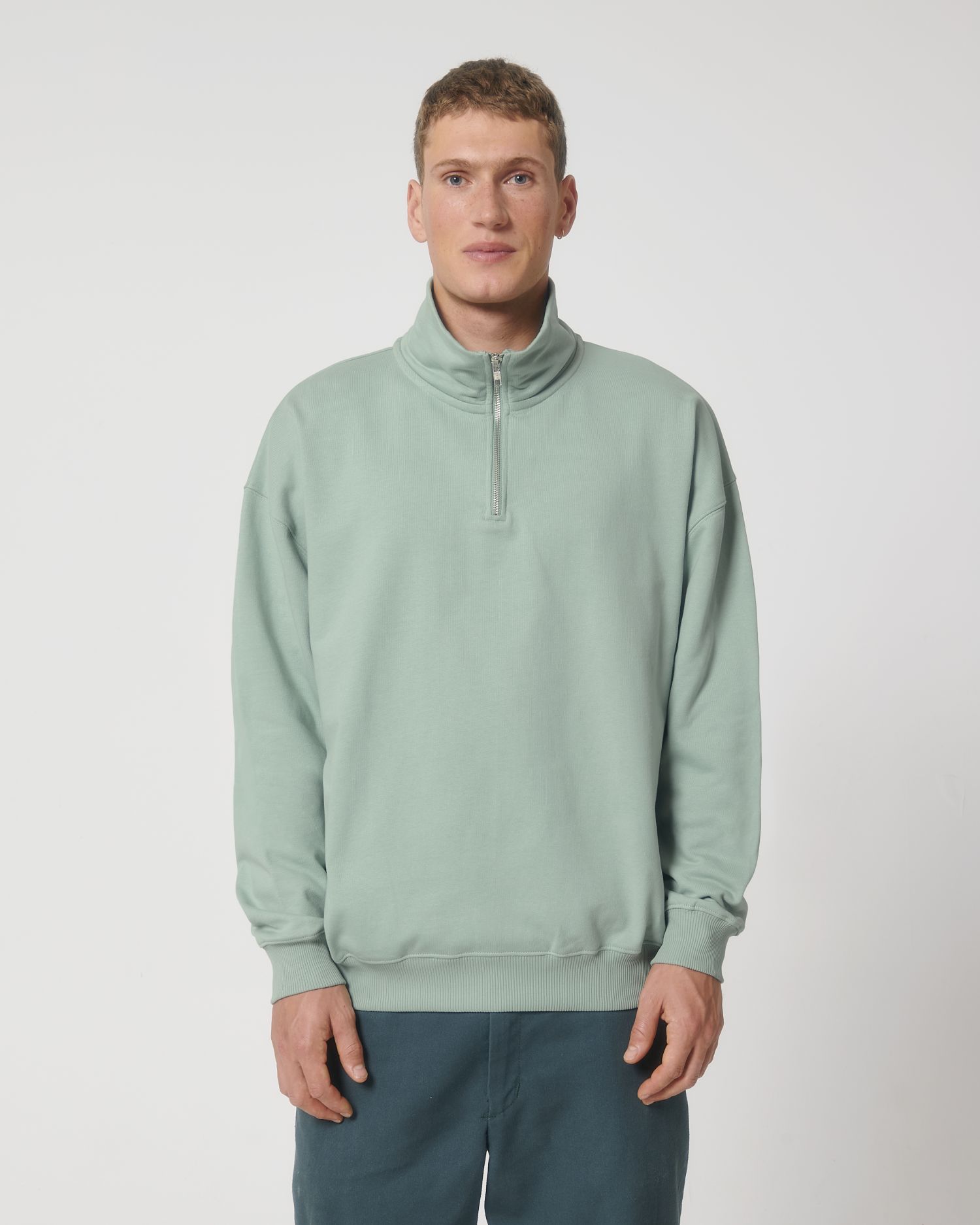 Crew neck sweatshirts Miller Dry in Farbe Aloe