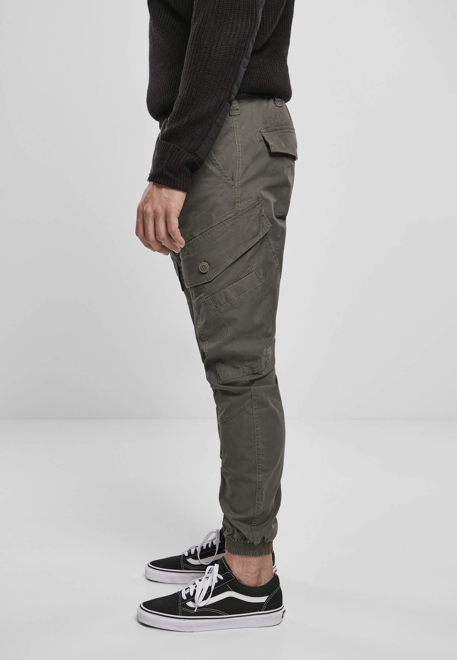 Hosen Ray Vintage Trousers in Farbe olive